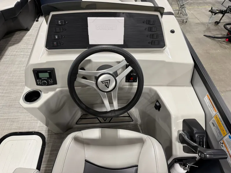 Slide: The Image of Viaggio Lago L22U 2023 - 2
