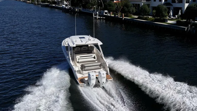 Slide: The Image of Tiara 34LS 2023 - 5919809