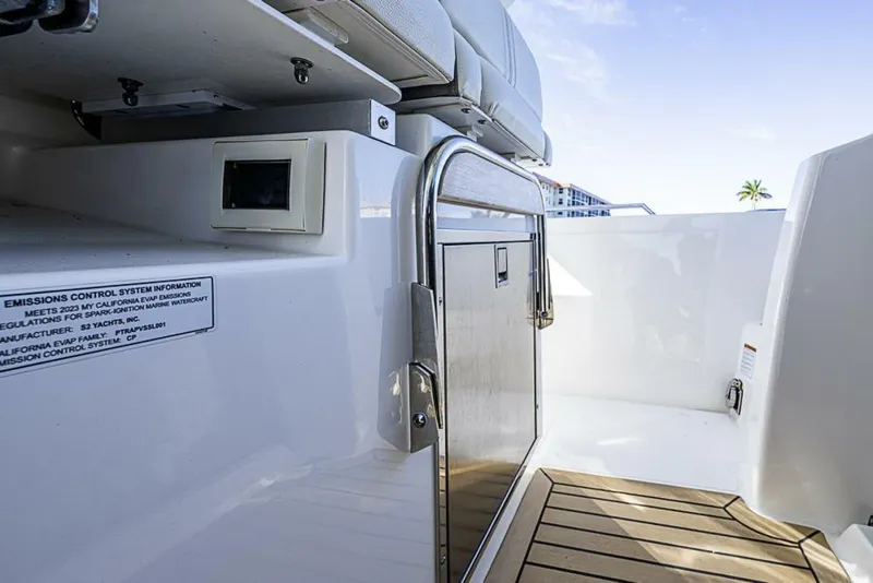 Slide: The Image of Tiara 34LS 2023 - 5919848