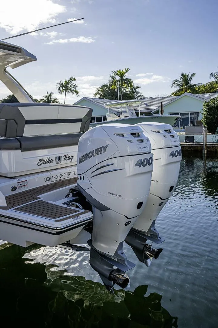 Slide: The Image of Tiara 34LS 2023 - 5919855