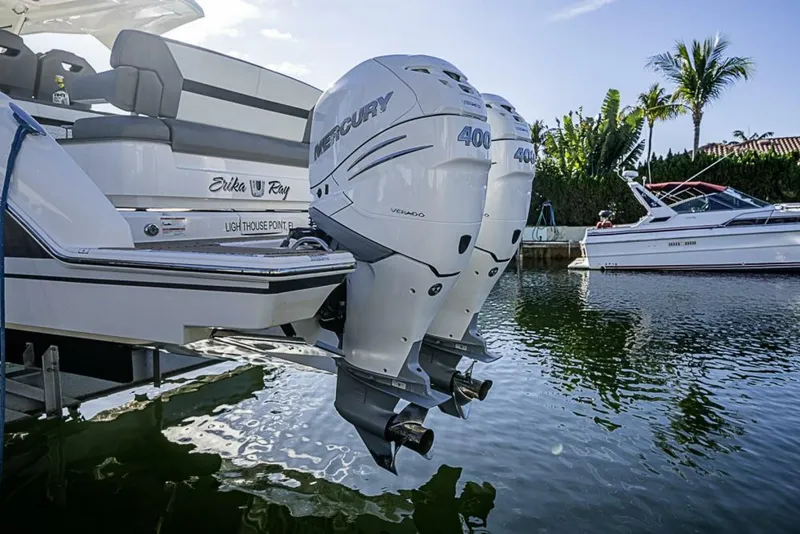 Slide: The Image of Tiara 34LS 2023 - 5919856