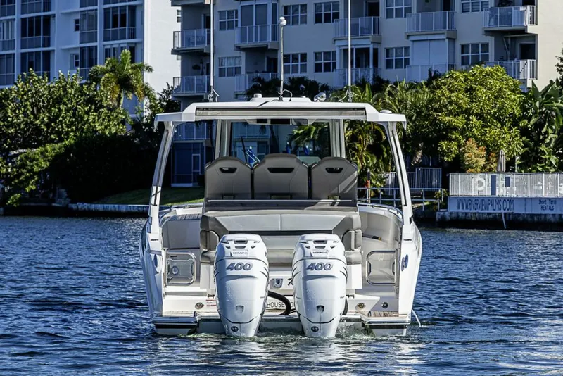 Slide: The Image of Tiara 34LS 2023 - 5919872