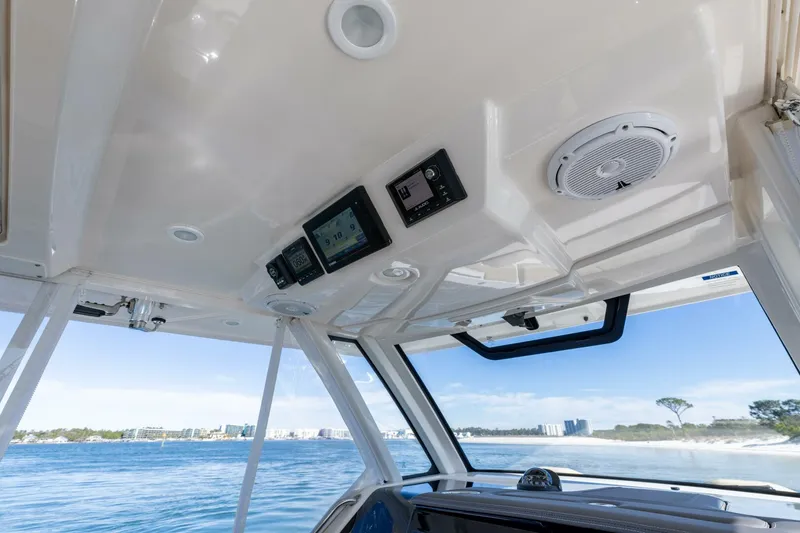 Slide: The Image of 2019 Pursuit S 368 Moon Dogg Hardtop - 5993626