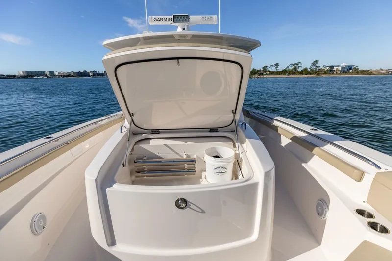 Slide: The Image of 2019 Pursuit S 368 Moon Dogg Front Box - 5993624