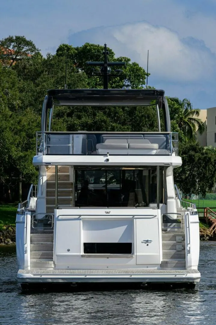 Slide: The Image of Princess Y78 - Exterior 2020 Princess Y78 - 5921137