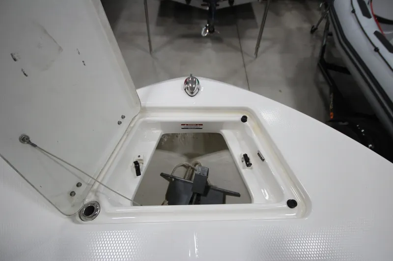 Slide: The Image of Robalo R200 2016 - 6024501