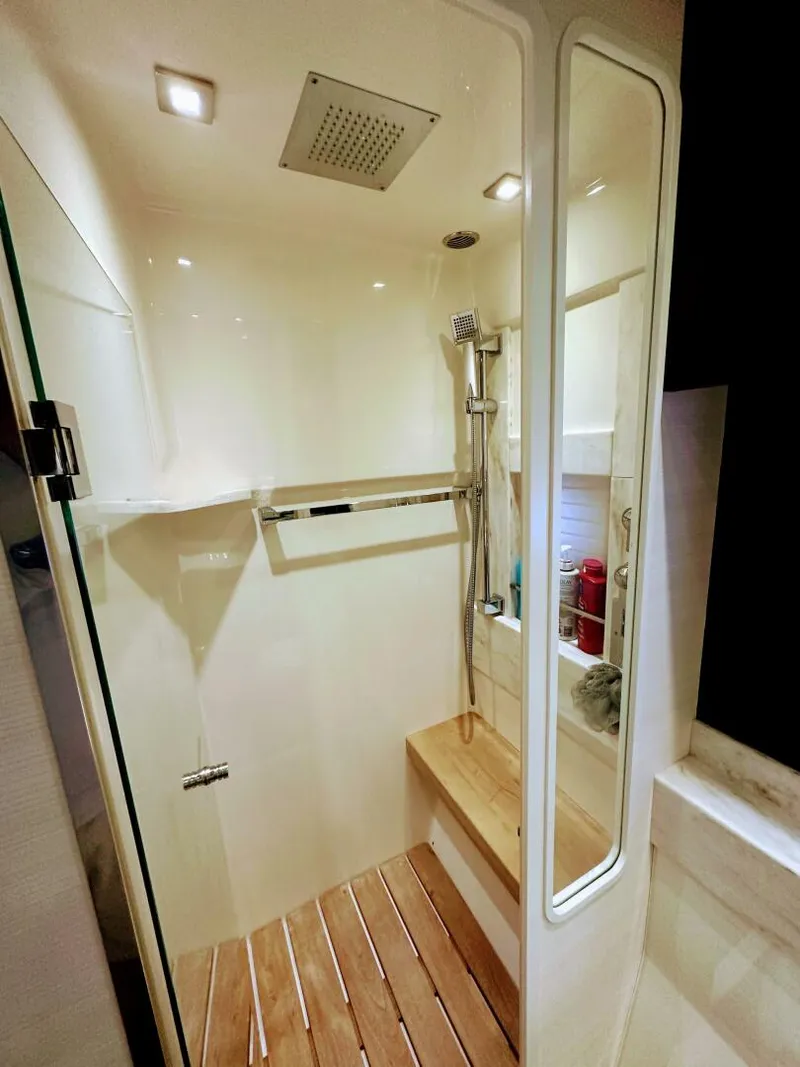 Slide: The Image of Tiara 50 Coupe 2014 - 5926576