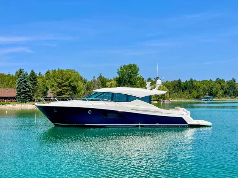 The Image of Tiara 50 Coupe 2014 - 6456104