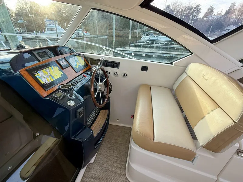 Slide: The Image of Tiara 3600 Coronet 2013 - 5921390