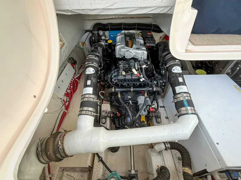 Slide: The Image of Tiara 3600 Coronet 2013 - 5921394