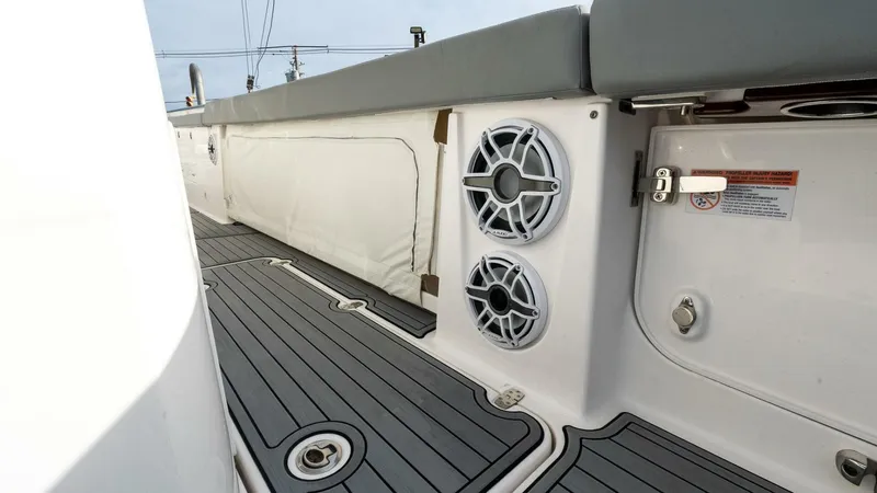 Slide: The Image of Everglades 455 Center Console 2023 - 5921472