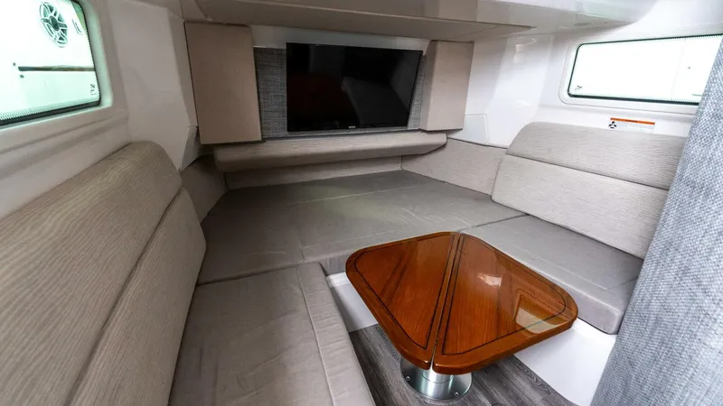 Slide: The Image of Everglades 455 Center Console 2023 - 5921493