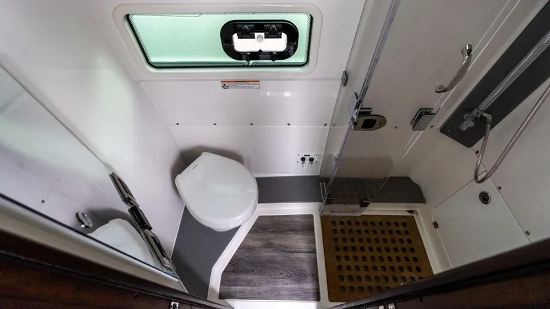 Slide: The Image of Everglades 455 Center Console 2023 - 5921495