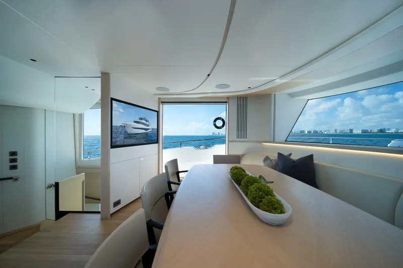 Slide: The Image of 2025 Princess X80 Flybridge - Meravi - 5922603