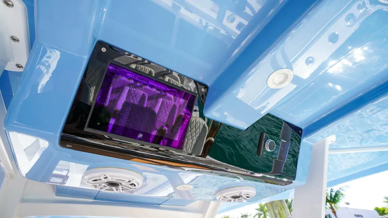 Slide: The Image of Invincible 43 Open 2024 - 5924729