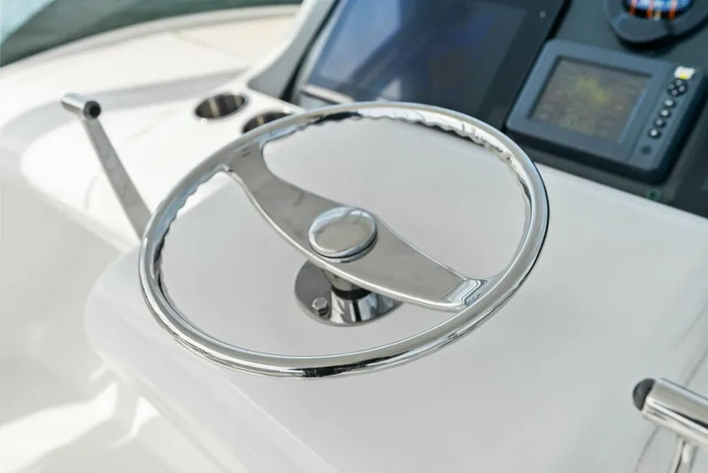 Slide: The Image of Bertram 35 Flybridge 2017 - 5921783