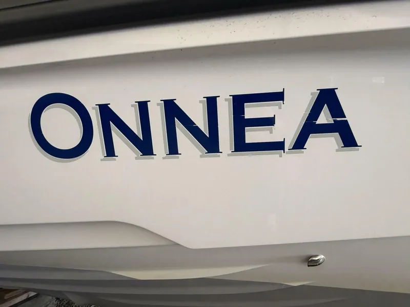 Slide: The Image of Axopar 28 Cabin 2022 - 5921740