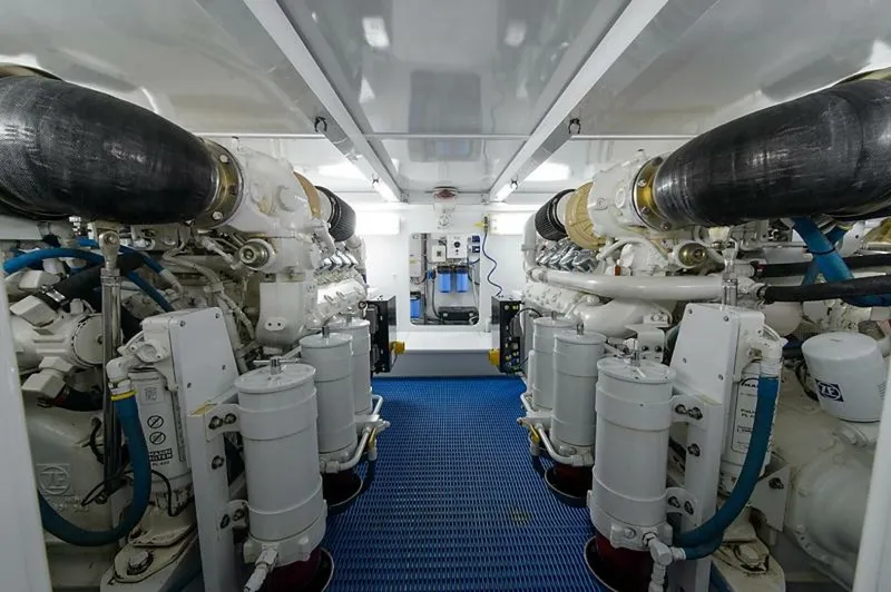 Slide: The Image of Merritt Yachts 60 1987 - 5922071