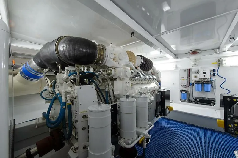 Slide: The Image of Merritt Yachts 60 1987 - 5922073