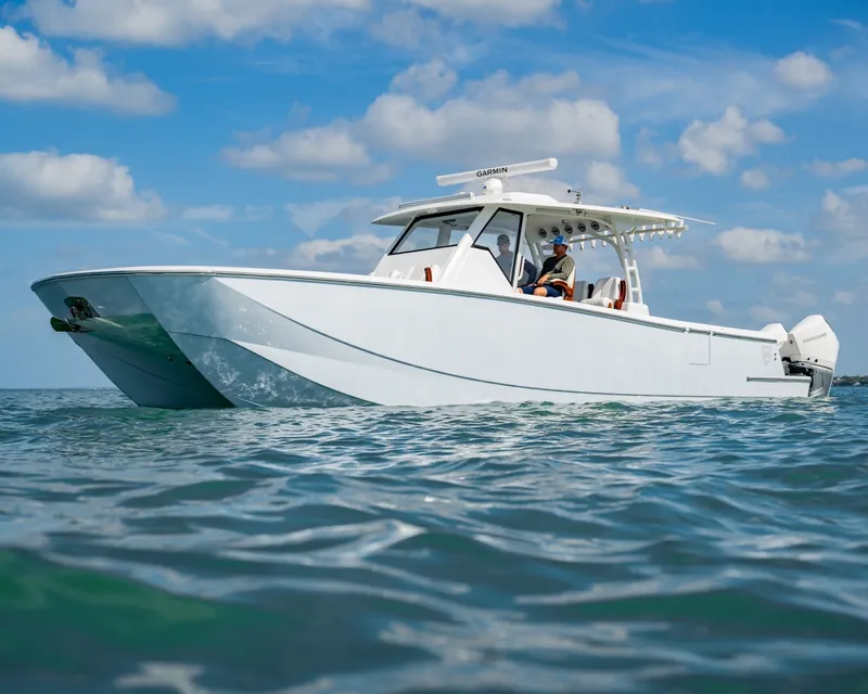 Slide: The Image of 2022 40 Barker Boatworks HPC  - 6095740