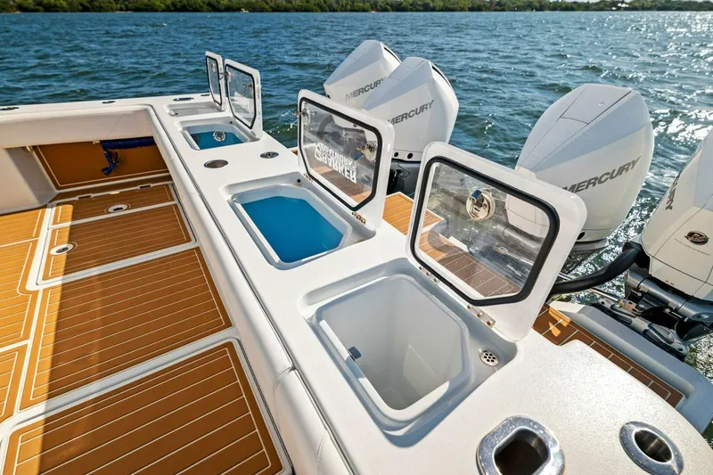 Slide: The Image of 2022 40 Barker Boatworks HPC  - 5923521