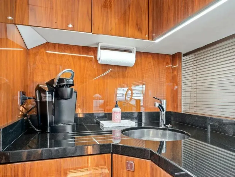 Slide: The Image of Sunseeker 68 Sport Yacht 2017 - 5922943