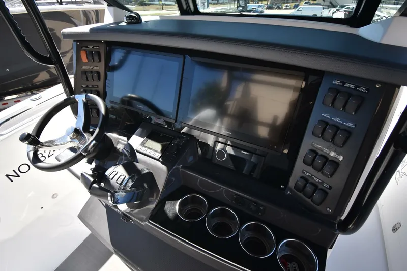 Slide: The Image of 2021 Blackfin 332  - 5922900