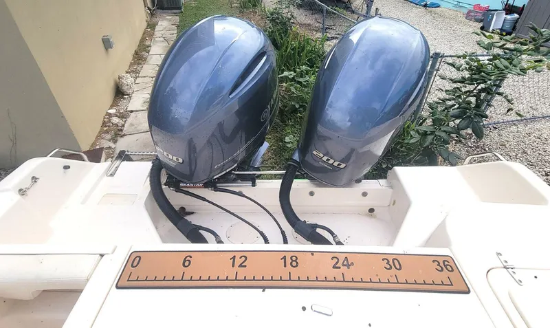 Slide: The Image of Grady-White Fisherman 257 2019 - 5923060