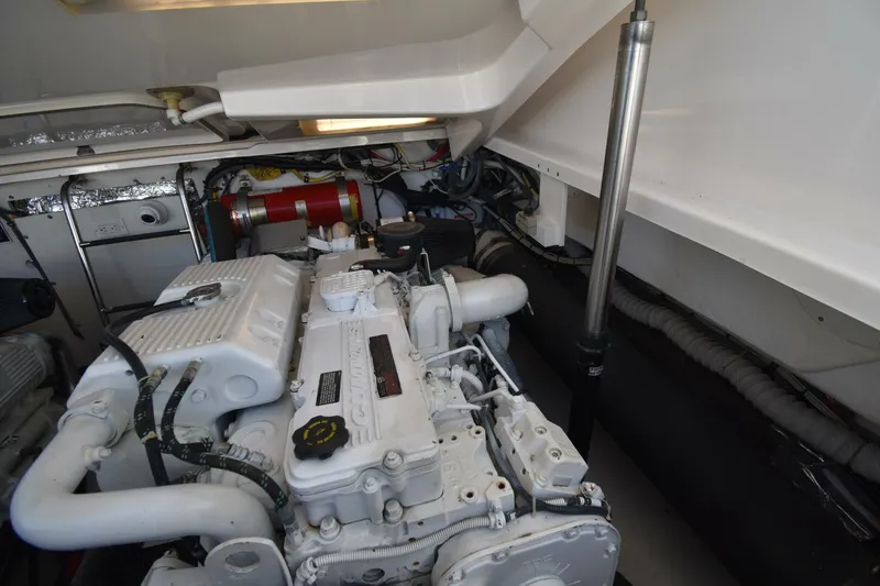 Slide: The Image of Tiara 36 2006 - 5923381