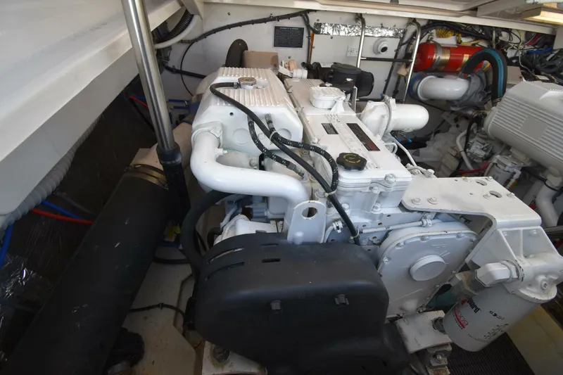 Slide: The Image of Tiara 36 2006 - 5923386