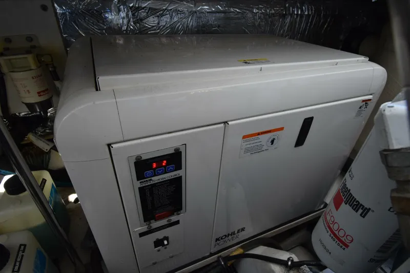 Slide: The Image of Tiara 36 2006 - 5923408