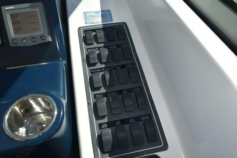 Slide: The Image of Tiara 36 2006 - 5923422