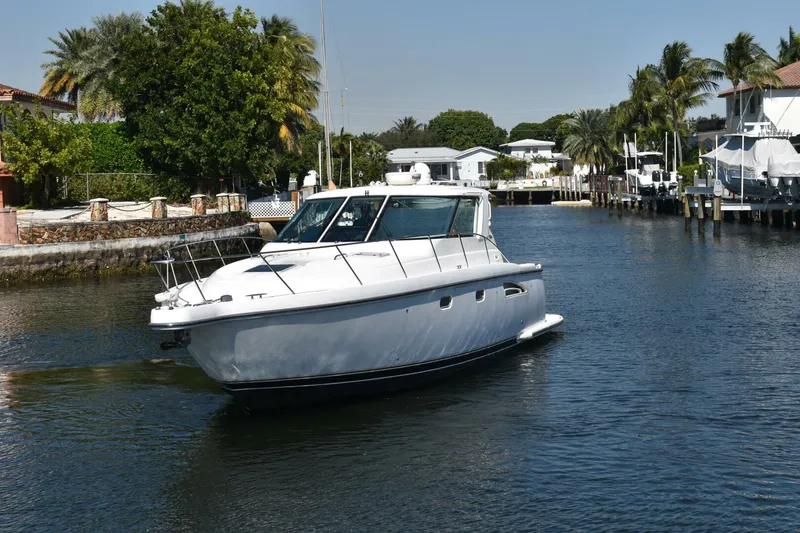 Slide: The Image of Tiara 36 2006 - 5923451