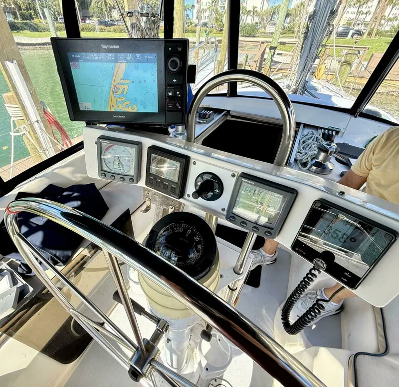 Slide: The Image of Hunter Passage 42 1991 - 5925670