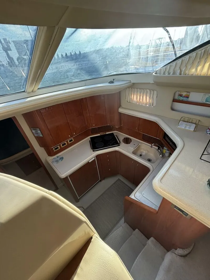 Slide: The Image of Sea Ray 420 Aft Cabin 2000 - 5965084
