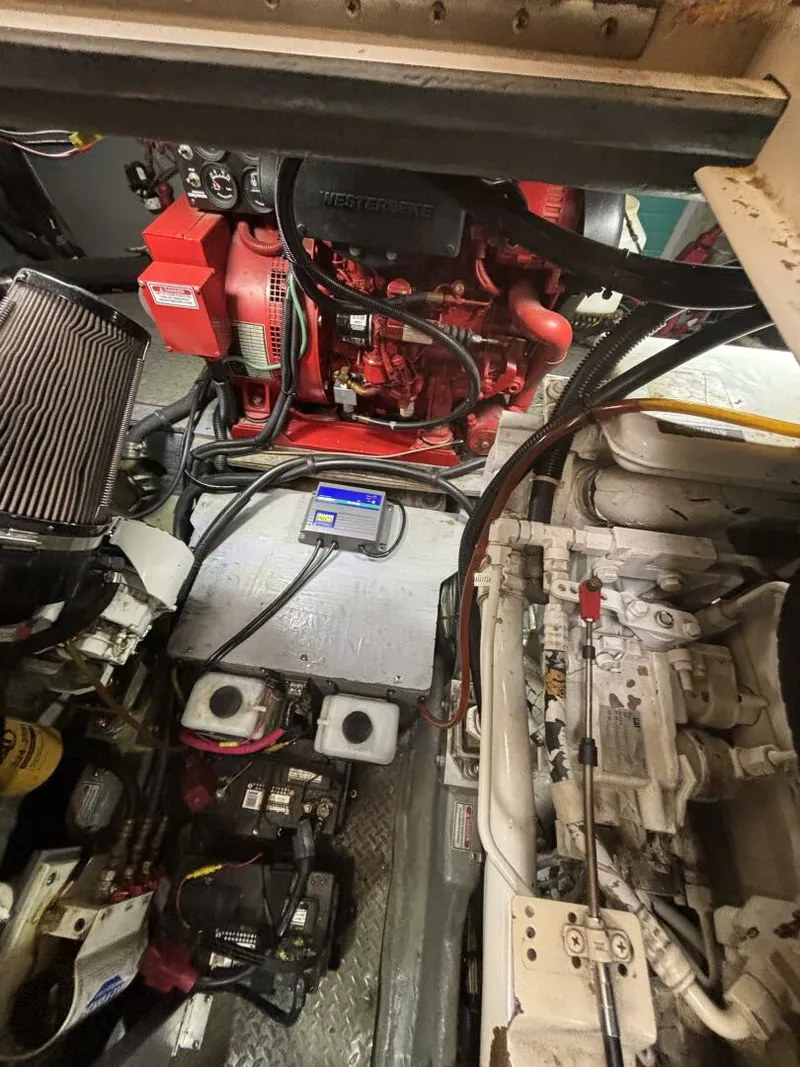 Slide: The Image of Sea Ray 420 Aft Cabin 2000 - 5965104