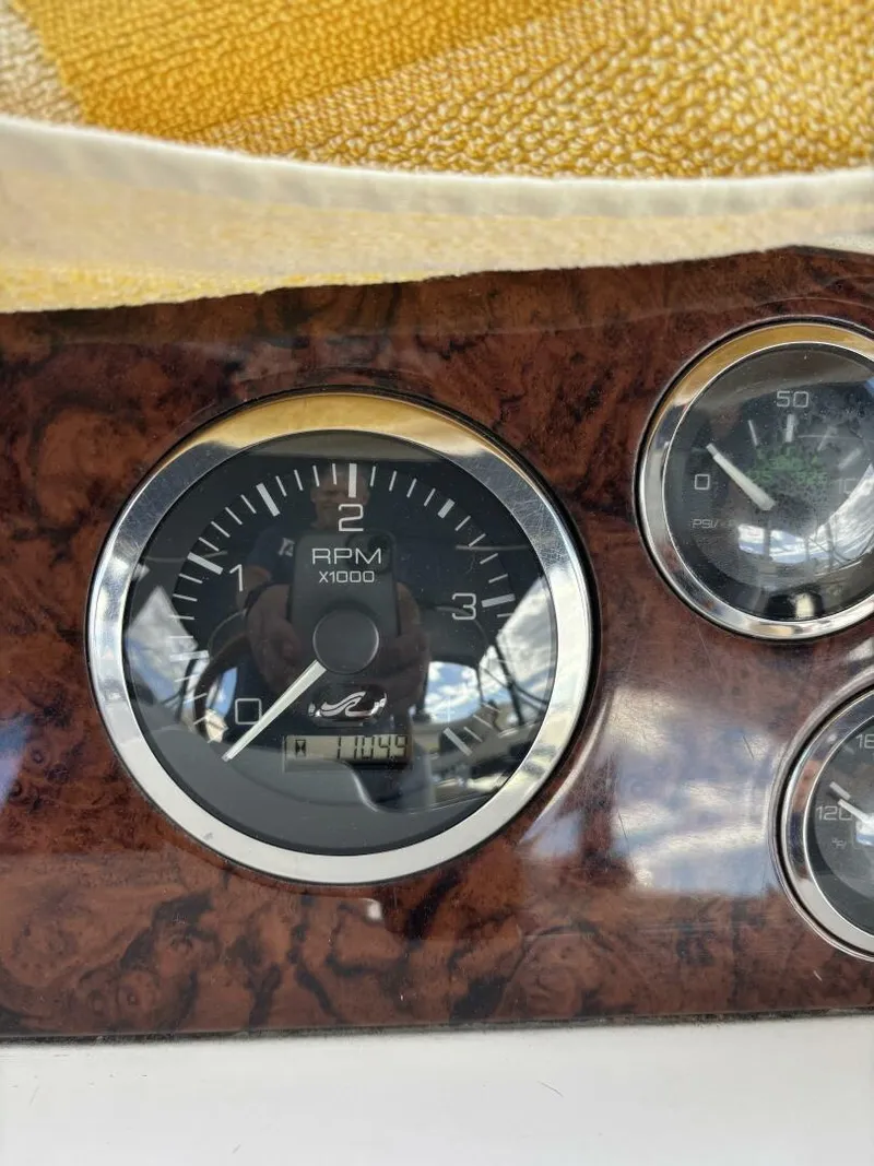 Slide: The Image of Sea Ray 420 Aft Cabin 2000 - 5965109