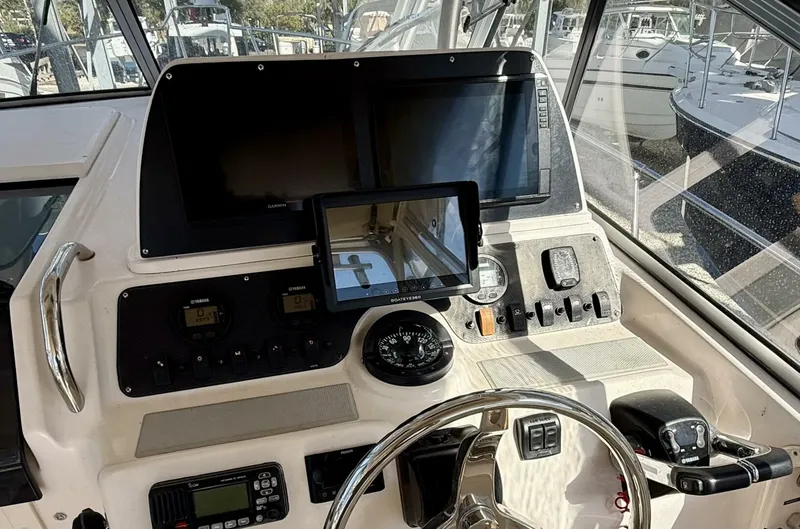 Slide: The Image of Grady-White Marlin 300 2007 - 5923876