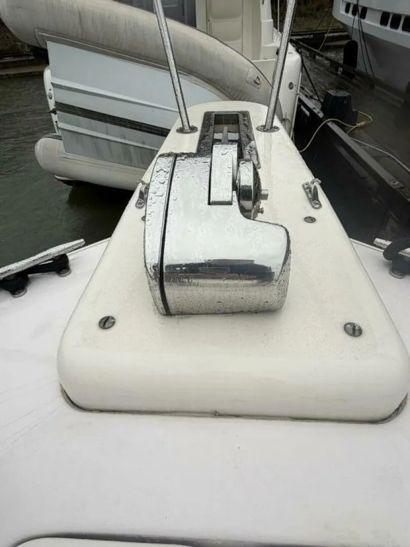 Slide: The Image of Grady-White 33 2004 - 5923960