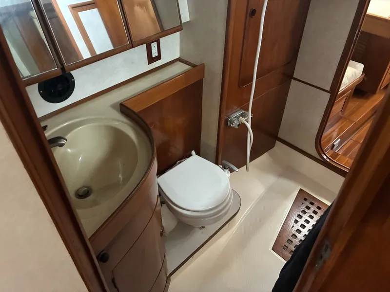 Slide: The Image of 1996 Hylas 46 - Master Head - 6025538