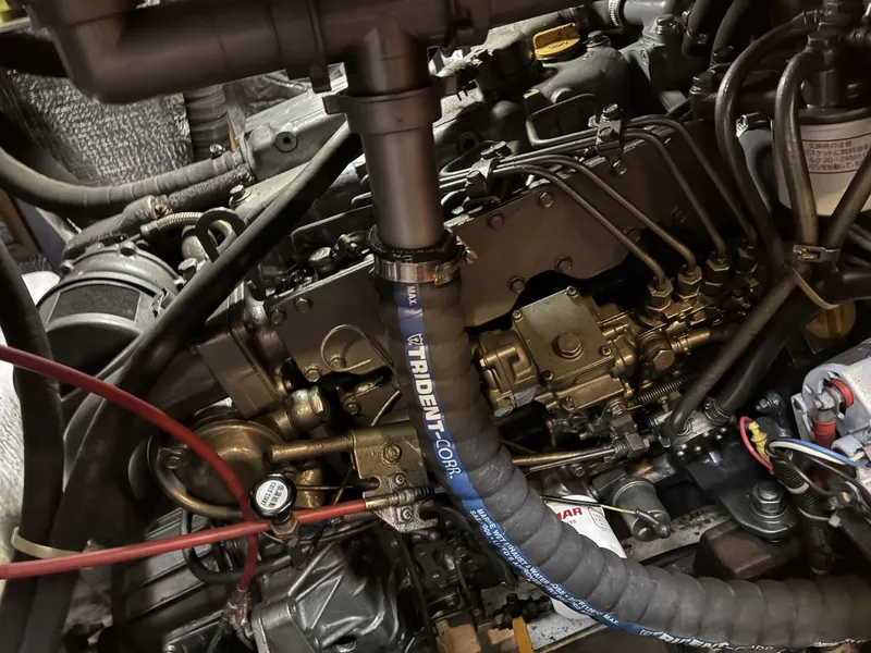 Slide: The Image of 1996 Hylas 46 - Engine - 6025571