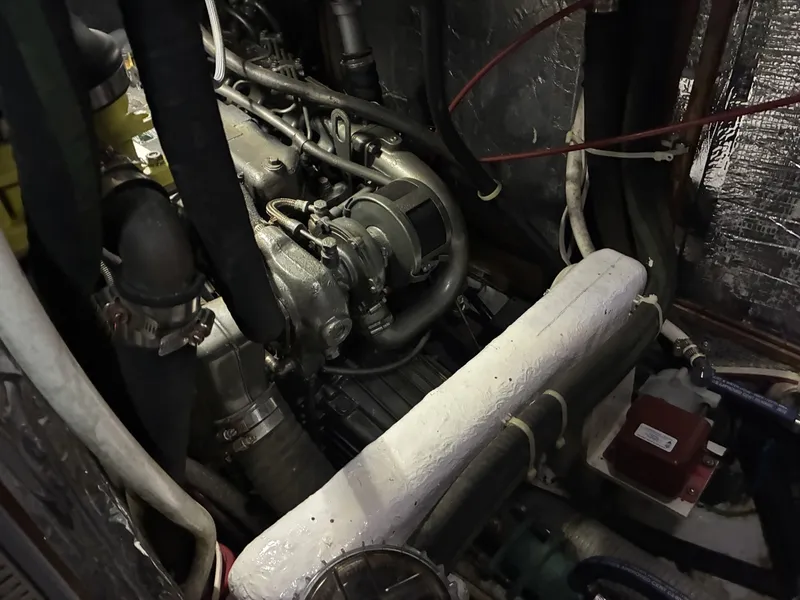 Slide: The Image of 1996 Hylas 46 - Engine - 6025564