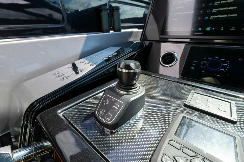 Slide: The Image of Riva 68 Diable 2023 - 5955693