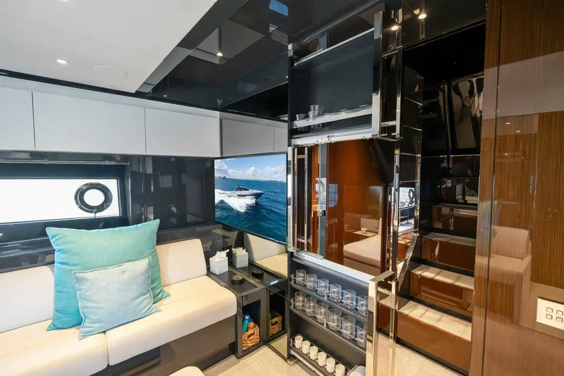 Slide: The Image of Riva 68 Diable 2023 - 5955708