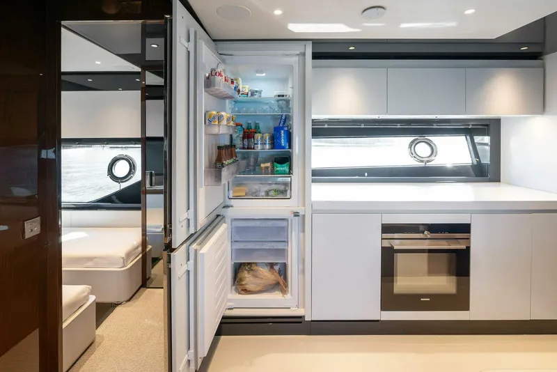 Slide: The Image of Riva 68 Diable 2023 - 5955710