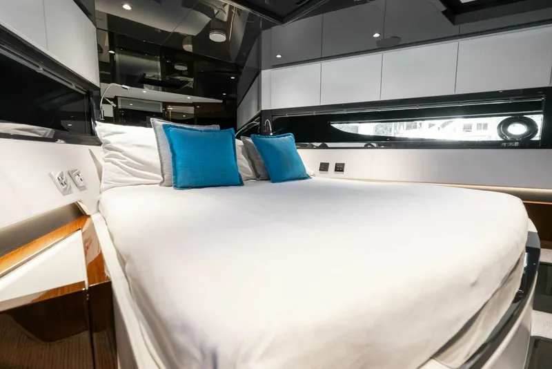 Slide: The Image of Riva 68 Diable 2023 - 5955713