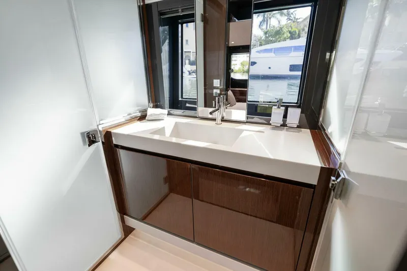 Slide: The Image of Riva 68 Diable 2023 - 5955724