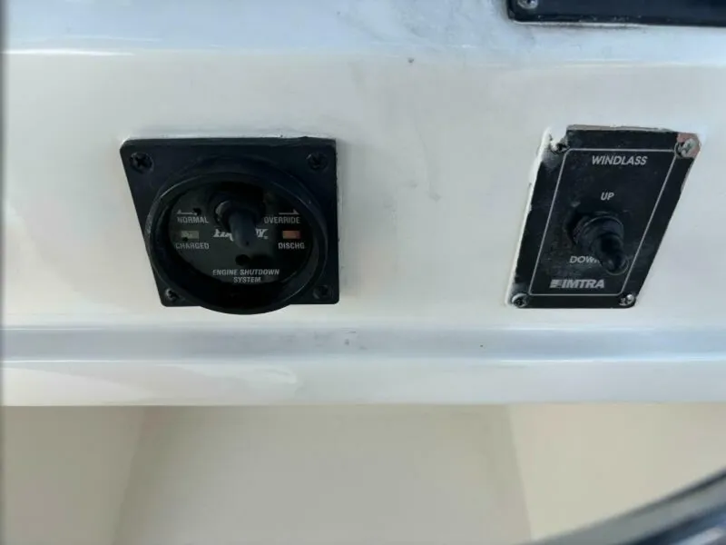 Slide: The Image of Sabreline 36 Sedan 2004 - 5925333