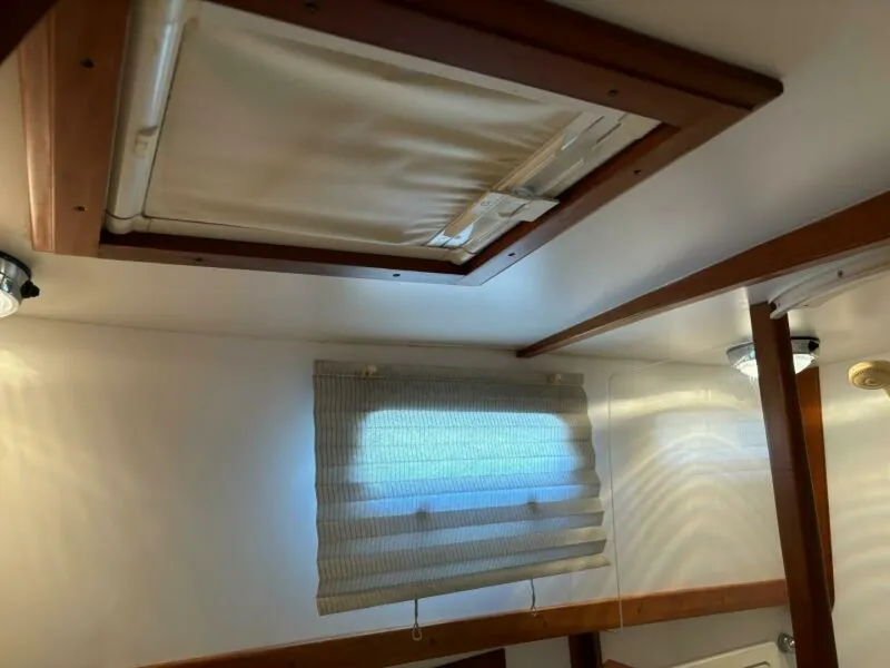 Slide: The Image of Sabreline 36 Sedan 2004 - 5925370