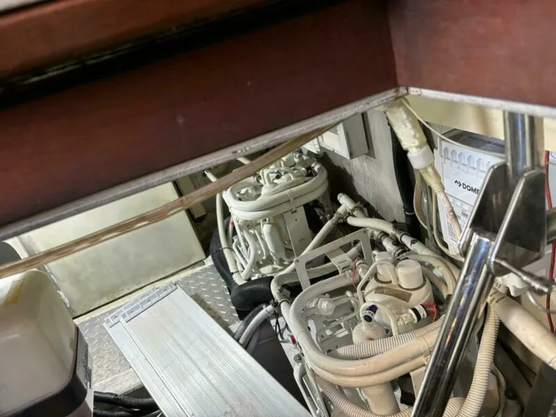 Slide: The Image of Sabreline 36 Sedan 2004 - 5925377